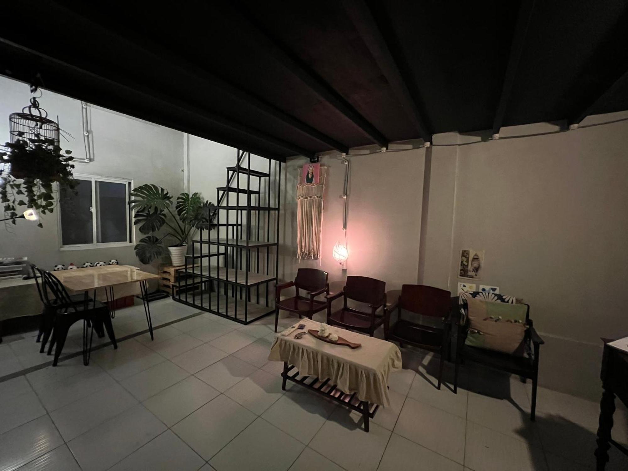 Authentic Saigon Loft In The Heart Of * TP. Hồ Chí Minh